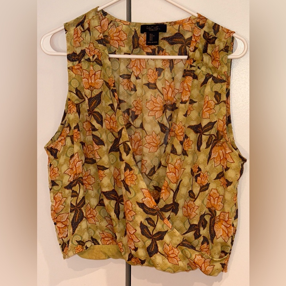 Rachel Roy Sheer Floral Sleeveless V-Neck Top. Size L